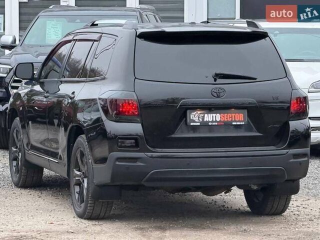 Черный Тойота Хайлендер, объемом двигателя 3.46 л и пробегом 177 тыс. км за 17500 $, фото 6 на Automoto.ua