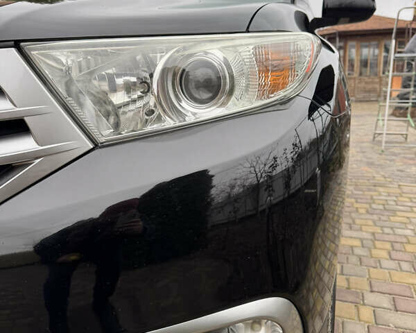 Чорний Тойота Хайлендер, об'ємом двигуна 3.46 л та пробігом 177 тис. км за 17500 $, фото 6 на Automoto.ua