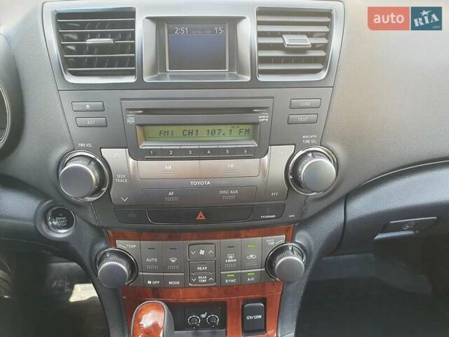 Черный Тойота Хайлендер, объемом двигателя 3.5 л и пробегом 208 тыс. км за 20850 $, фото 19 на Automoto.ua