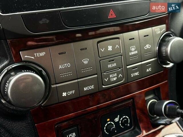 Черный Тойота Хайлендер, объемом двигателя 3.46 л и пробегом 198 тыс. км за 18500 $, фото 26 на Automoto.ua