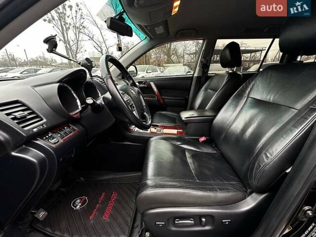 Черный Тойота Хайлендер, объемом двигателя 3.46 л и пробегом 198 тыс. км за 18500 $, фото 12 на Automoto.ua