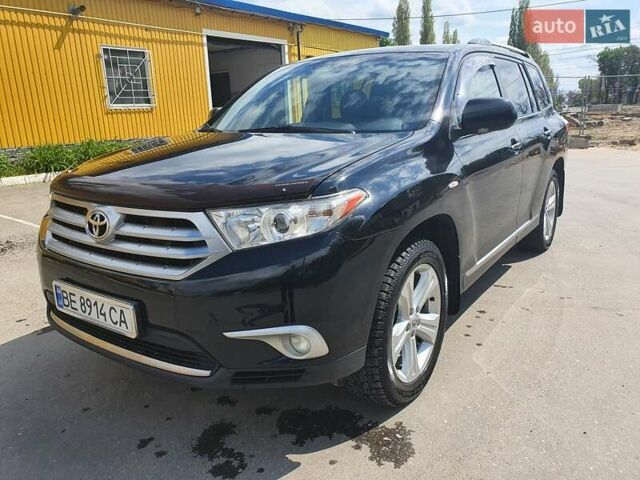 Черный Тойота Хайлендер, объемом двигателя 3.5 л и пробегом 208 тыс. км за 20850 $, фото 1 на Automoto.ua