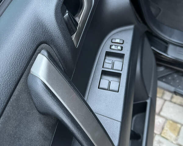 Чорний Тойота Хайлендер, об'ємом двигуна 3.46 л та пробігом 177 тис. км за 17500 $, фото 50 на Automoto.ua