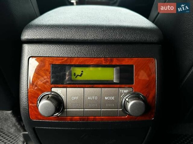 Черный Тойота Хайлендер, объемом двигателя 3.46 л и пробегом 177 тыс. км за 17500 $, фото 23 на Automoto.ua