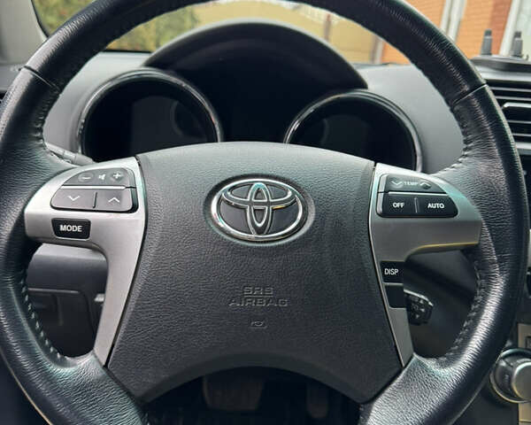 Чорний Тойота Хайлендер, об'ємом двигуна 3.46 л та пробігом 177 тис. км за 17500 $, фото 51 на Automoto.ua