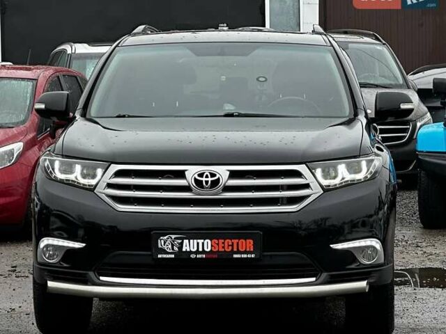 Черный Тойота Хайлендер, объемом двигателя 3.46 л и пробегом 198 тыс. км за 18500 $, фото 3 на Automoto.ua