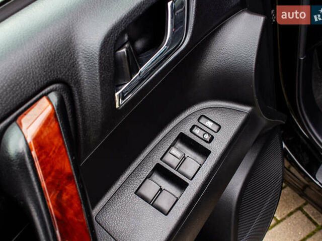 Черный Тойота Хайлендер, объемом двигателя 3.46 л и пробегом 316 тыс. км за 16300 $, фото 40 на Automoto.ua