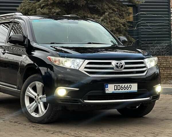 Черный Тойота Хайлендер, объемом двигателя 3.46 л и пробегом 259 тыс. км за 16399 $, фото 4 на Automoto.ua
