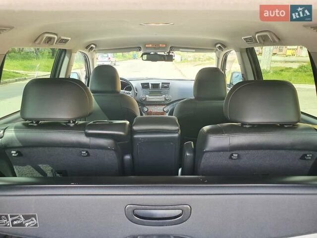 Черный Тойота Хайлендер, объемом двигателя 3.5 л и пробегом 208 тыс. км за 20850 $, фото 18 на Automoto.ua