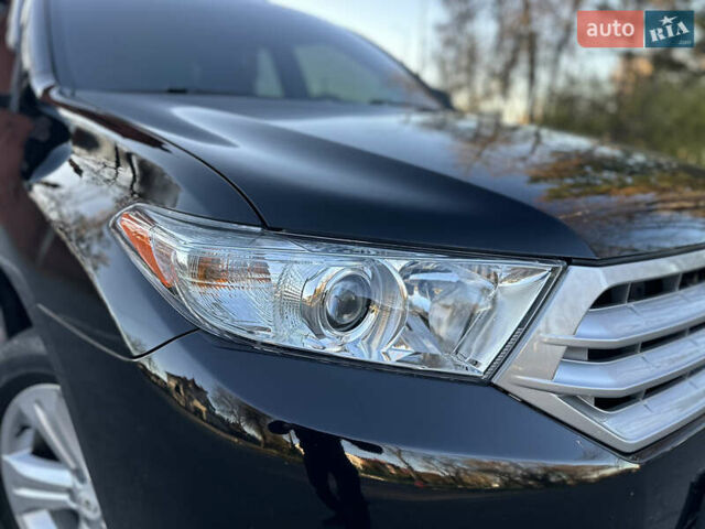 Черный Тойота Хайлендер, объемом двигателя 3.46 л и пробегом 187 тыс. км за 17300 $, фото 6 на Automoto.ua