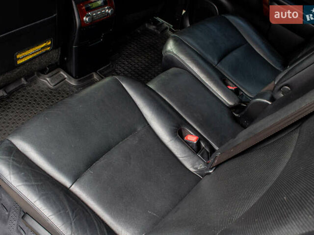 Черный Тойота Хайлендер, объемом двигателя 3.46 л и пробегом 316 тыс. км за 16300 $, фото 52 на Automoto.ua