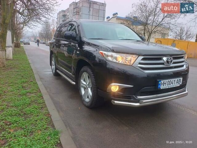 Черный Тойота Хайлендер, объемом двигателя 3.5 л и пробегом 106 тыс. км за 18600 $, фото 1 на Automoto.ua