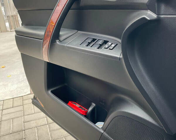 Тойота Хайлендер 2012 в Днепре (Днепропетровске) на Automoto.ua Черный Тойота Хайлендер, объемом двигателя 3.46 л и пробегом 162 тыс. км за 17500 $, фото 19 на Automoto.ua