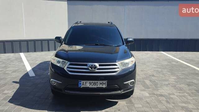Черный Тойота Хайлендер, объемом двигателя 3.46 л и пробегом 180 тыс. км за 18700 $, фото 9 на Automoto.ua