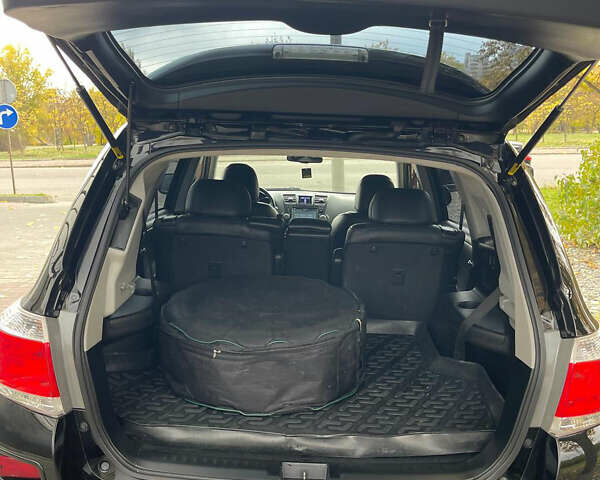 Тойота Хайлендер 2012 в Днепре (Днепропетровске) на Automoto.ua Черный Тойота Хайлендер, объемом двигателя 3.46 л и пробегом 162 тыс. км за 17500 $, фото 15 на Automoto.ua