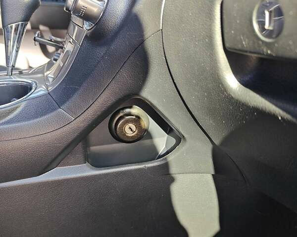 Черный Тойота Хайлендер, объемом двигателя 3.46 л и пробегом 188 тыс. км за 18000 $, фото 1 на Automoto.ua