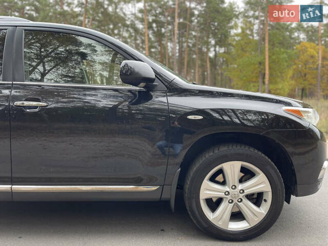 Тойота Хайлендер 2012 в Чернигове на Automoto.ua Черный Тойота Хайлендер, объемом двигателя 3.5 л и пробегом 183 тыс. км за 17300 $, фото 14 на Automoto.ua