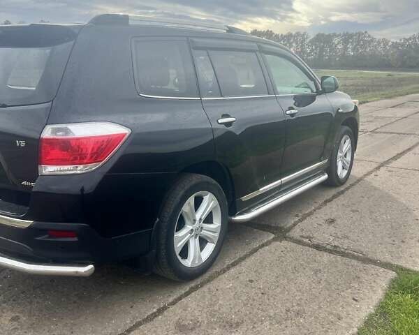 Черный Тойота Хайлендер, объемом двигателя 3.5 л и пробегом 140 тыс. км за 15999 $, фото 4 на Automoto.ua