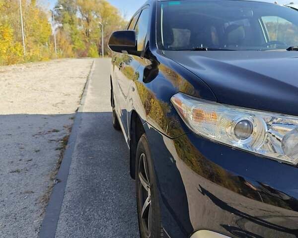 Черный Тойота Хайлендер, объемом двигателя 3.46 л и пробегом 188 тыс. км за 18000 $, фото 5 на Automoto.ua