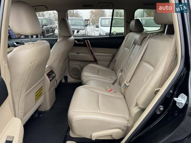 Черный Тойота Хайлендер, объемом двигателя 3.46 л и пробегом 214 тыс. км за 19200 $, фото 14 на Automoto.ua