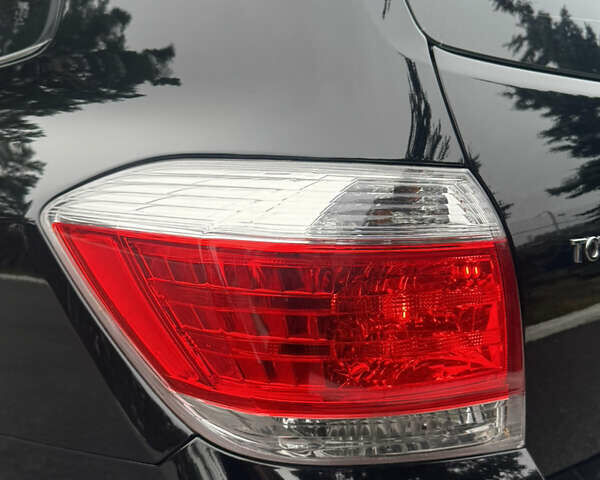 Чорний Тойота Хайлендер, об'ємом двигуна 3.46 л та пробігом 165 тис. км за 15555 $, фото 86 на Automoto.ua