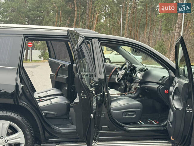 Чорний Тойота Хайлендер, об'ємом двигуна 3.46 л та пробігом 165 тис. км за 15555 $, фото 12 на Automoto.ua