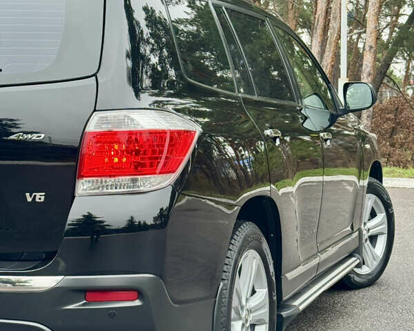 Чорний Тойота Хайлендер, об'ємом двигуна 3.46 л та пробігом 165 тис. км за 15555 $, фото 60 на Automoto.ua