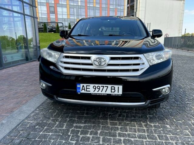 Черный Тойота Хайлендер, объемом двигателя 3.5 л и пробегом 214 тыс. км за 17999 $, фото 6 на Automoto.ua