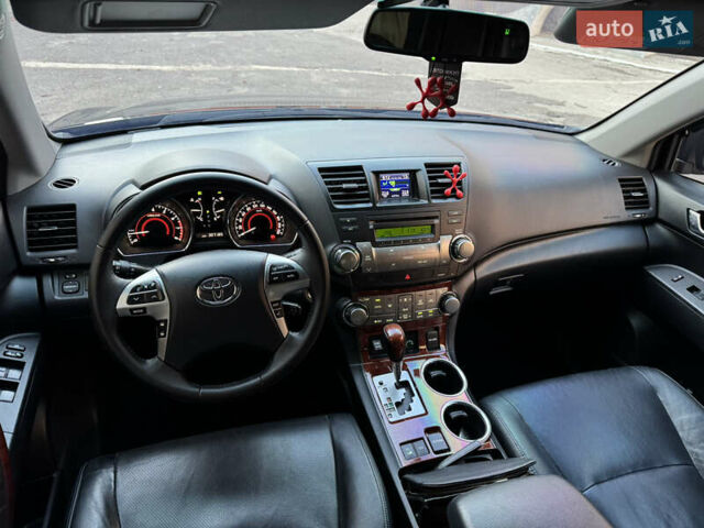 Черный Тойота Хайлендер, объемом двигателя 3.46 л и пробегом 308 тыс. км за 16400 $, фото 23 на Automoto.ua