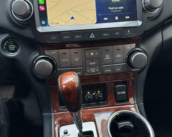 Чорний Тойота Хайлендер, об'ємом двигуна 3.46 л та пробігом 220 тис. км за 18300 $, фото 27 на Automoto.ua