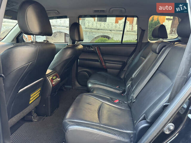 Чорний Тойота Хайлендер, об'ємом двигуна 3.46 л та пробігом 308 тис. км за 17800 $, фото 14 на Automoto.ua