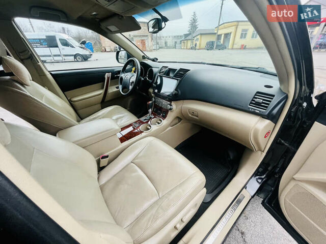 Чорний Тойота Хайлендер, об'ємом двигуна 3.5 л та пробігом 230 тис. км за 18000 $, фото 19 на Automoto.ua