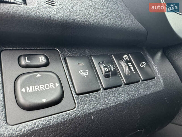 Чорний Тойота Хайлендер, об'ємом двигуна 3.46 л та пробігом 165 тис. км за 15555 $, фото 39 на Automoto.ua