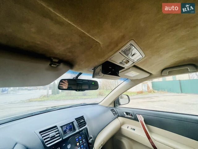 Чорний Тойота Хайлендер, об'ємом двигуна 3.5 л та пробігом 230 тис. км за 18000 $, фото 25 на Automoto.ua