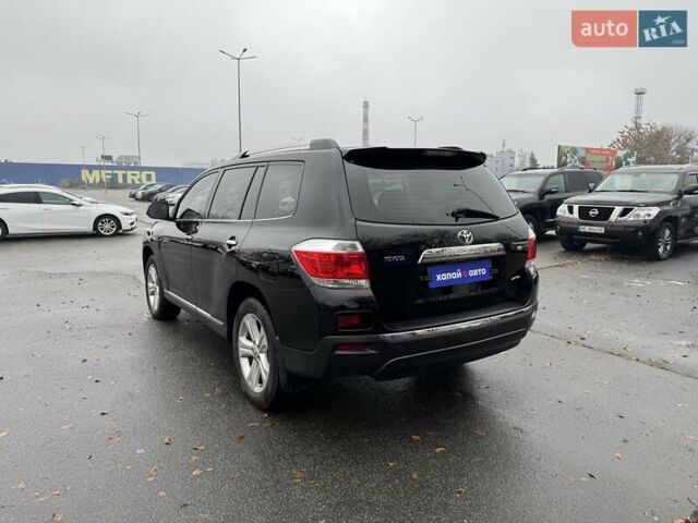 Черный Тойота Хайлендер, объемом двигателя 3.46 л и пробегом 214 тыс. км за 19200 $, фото 6 на Automoto.ua