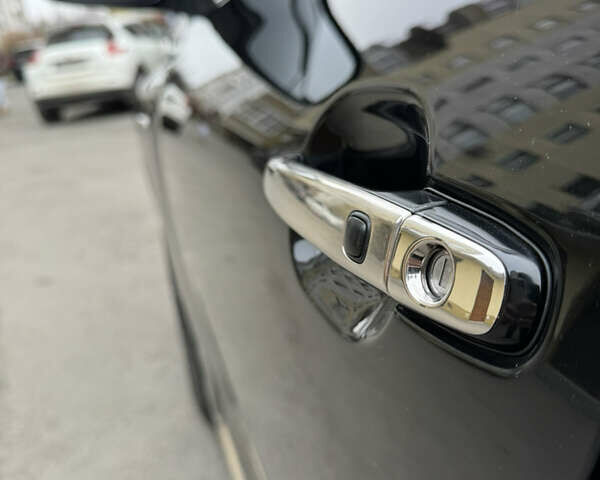 Чорний Тойота Хайлендер, об'ємом двигуна 3.46 л та пробігом 220 тис. км за 18300 $, фото 17 на Automoto.ua