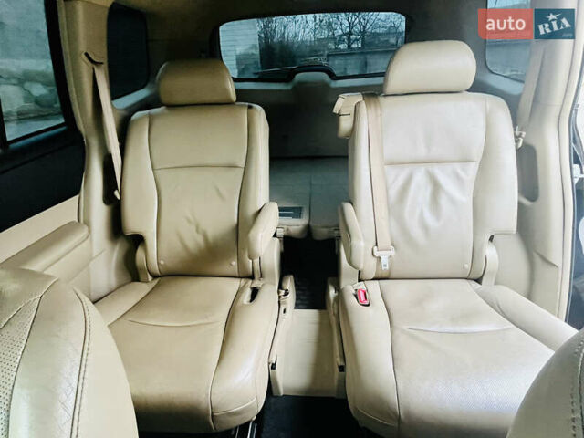 Чорний Тойота Хайлендер, об'ємом двигуна 3.5 л та пробігом 230 тис. км за 18000 $, фото 14 на Automoto.ua