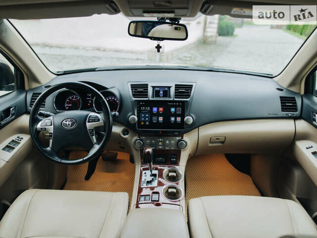 Чорний Тойота Хайлендер, об'ємом двигуна 3.46 л та пробігом 207 тис. км за 21900 $, фото 13 на Automoto.ua
