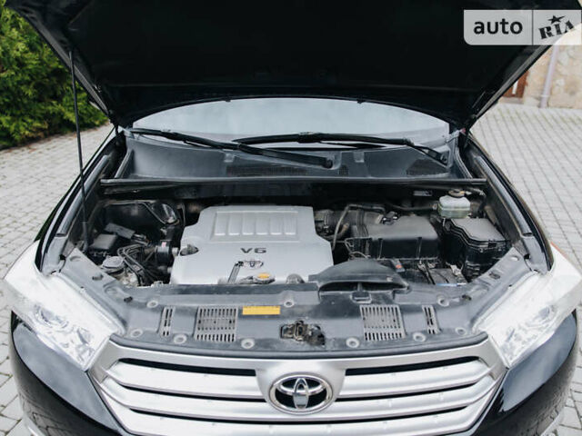 Чорний Тойота Хайлендер, об'ємом двигуна 3.46 л та пробігом 207 тис. км за 21900 $, фото 25 на Automoto.ua