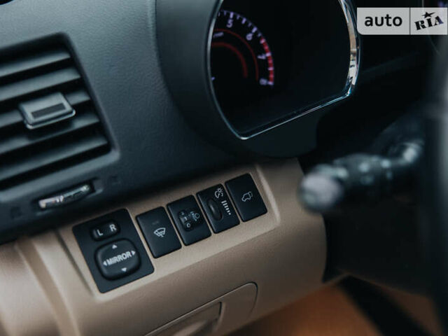 Чорний Тойота Хайлендер, об'ємом двигуна 3.46 л та пробігом 207 тис. км за 21900 $, фото 11 на Automoto.ua