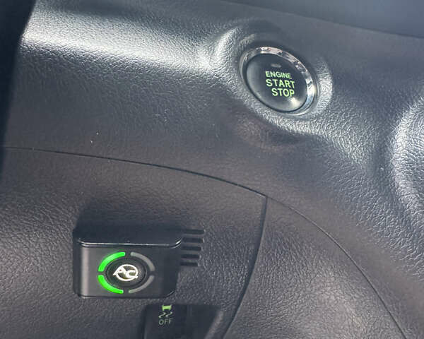 Чорний Тойота Хайлендер, об'ємом двигуна 3.46 л та пробігом 165 тис. км за 15555 $, фото 41 на Automoto.ua