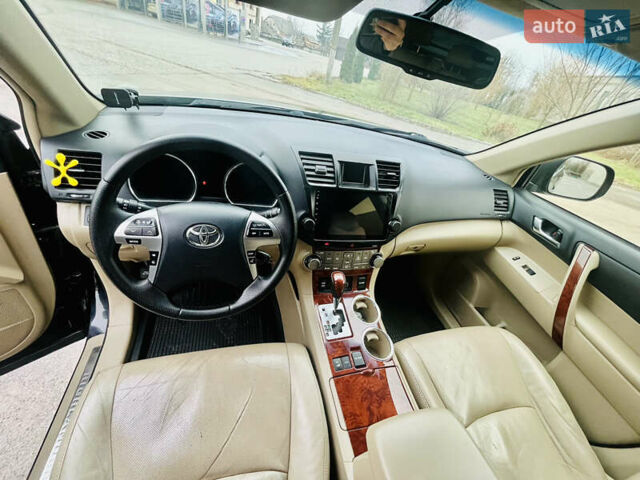 Чорний Тойота Хайлендер, об'ємом двигуна 3.5 л та пробігом 230 тис. км за 18000 $, фото 8 на Automoto.ua