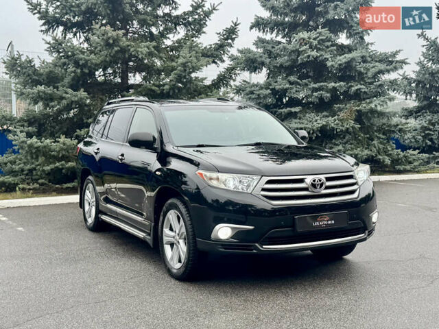 Чорний Тойота Хайлендер, об'ємом двигуна 3.46 л та пробігом 165 тис. км за 15555 $, фото 7 на Automoto.ua