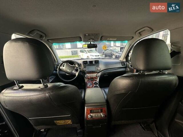Чорний Тойота Хайлендер, об'ємом двигуна 3.46 л та пробігом 214 тис. км за 18250 $, фото 4 на Automoto.ua