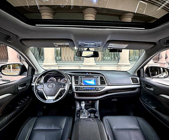 Черный Тойота Хайлендер, объемом двигателя 3.46 л и пробегом 108 тыс. км за 22300 $, фото 12 на Automoto.ua