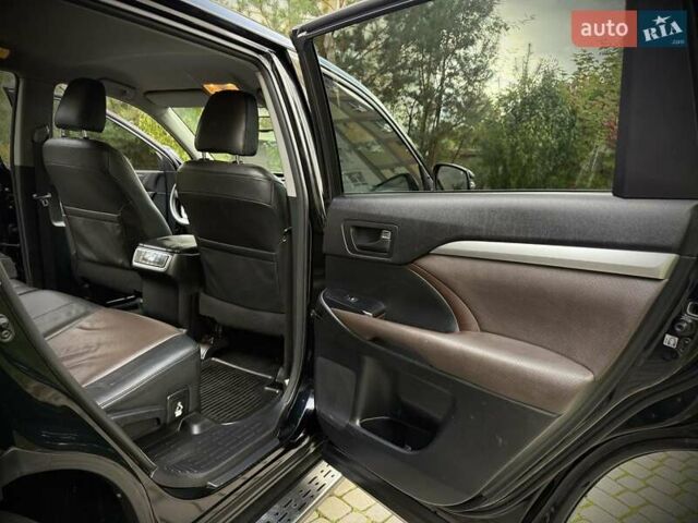 Чорний Тойота Хайлендер, об'ємом двигуна 2.67 л та пробігом 280 тис. км за 18999 $, фото 39 на Automoto.ua