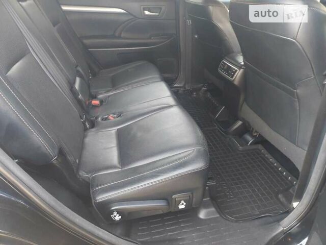 Чорний Тойота Хайлендер, об'ємом двигуна 3.55 л та пробігом 185 тис. км за 23200 $, фото 40 на Automoto.ua