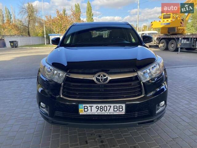Черный Тойота Хайлендер, объемом двигателя 3.5 л и пробегом 233 тыс. км за 22000 $, фото 2 на Automoto.ua