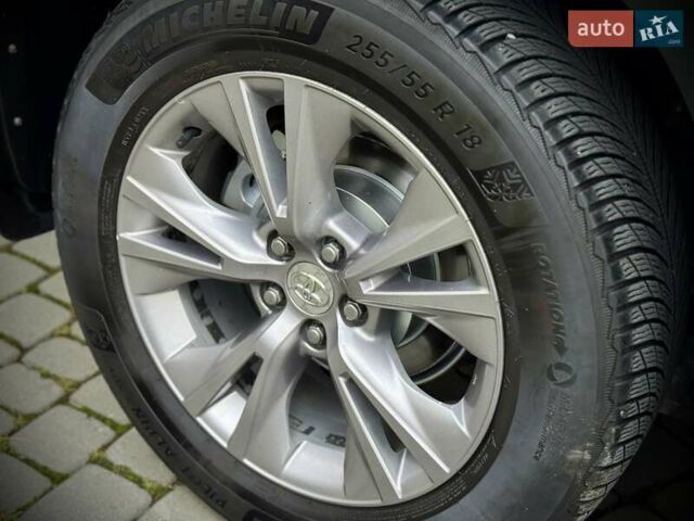 Чорний Тойота Хайлендер, об'ємом двигуна 2.67 л та пробігом 280 тис. км за 18999 $, фото 19 на Automoto.ua