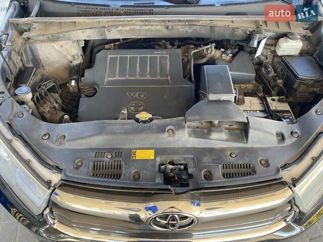Черный Тойота Хайлендер, объемом двигателя 3.5 л и пробегом 233 тыс. км за 22000 $, фото 32 на Automoto.ua